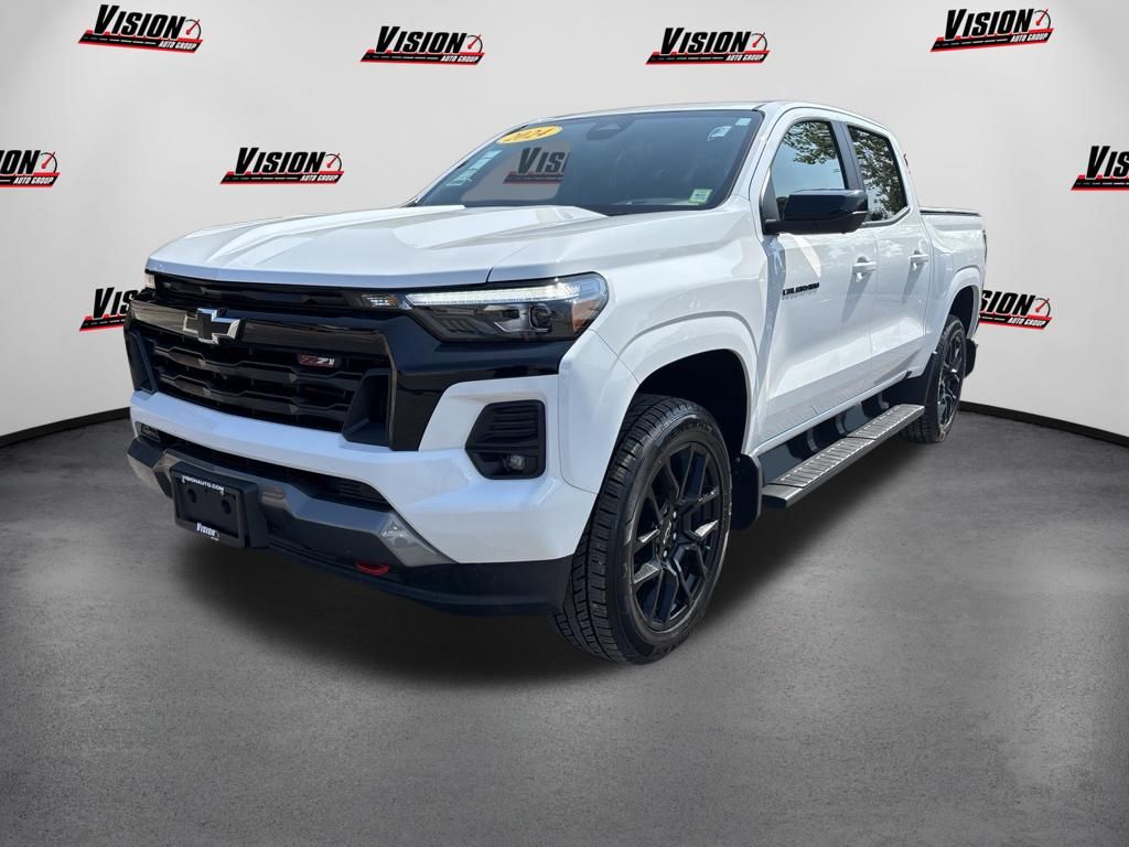 Summit White 2024 Chevrolet Colorado Pickup Truck Four-Wheel Drive 8-Speed Automatic
