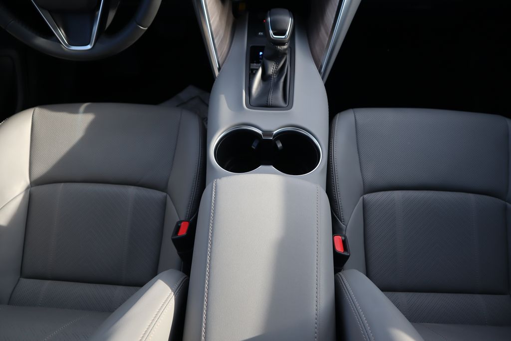 Thumbnail: 2024 Toyota Venza - 16