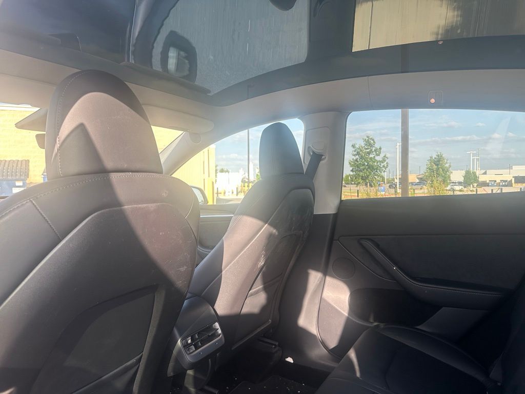 Thumbnail: 2023 Tesla Model Y - 10