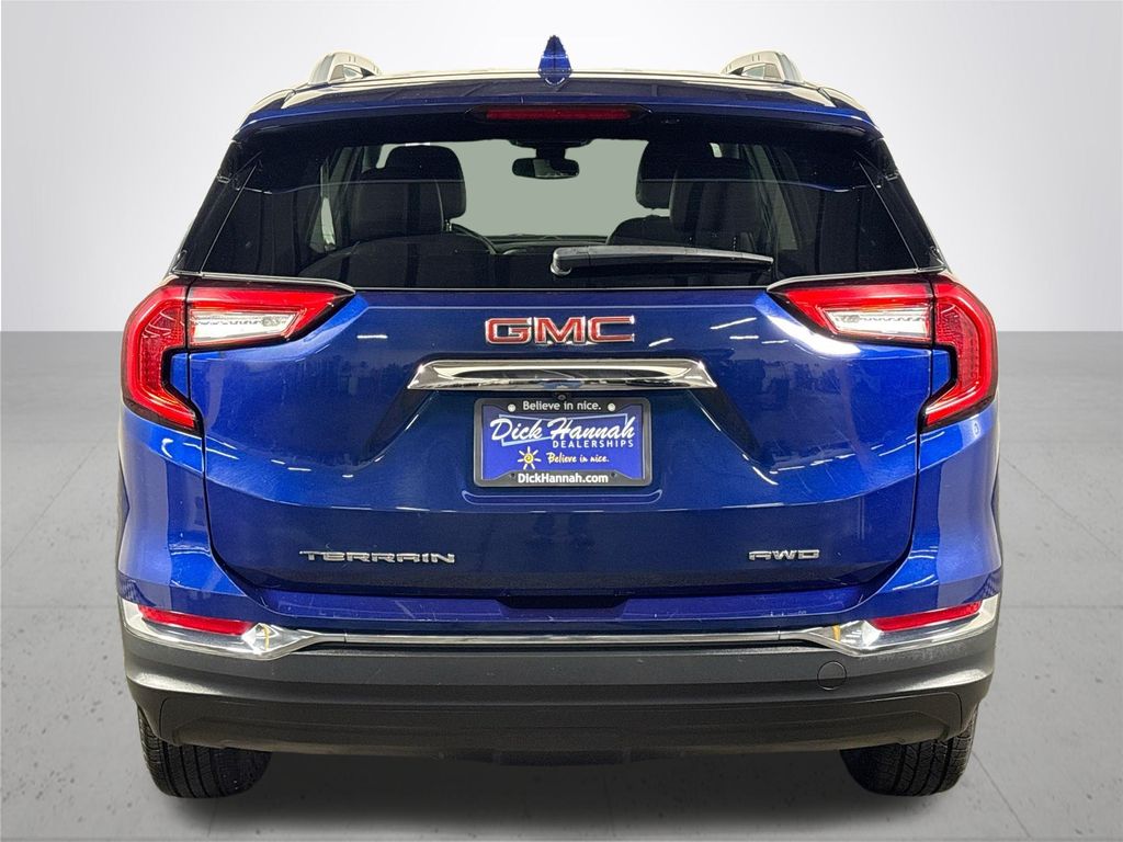 2023 GMC Terrain SLT