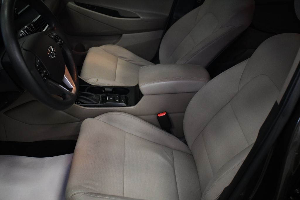 Thumbnail: 2020 Hyundai Tucson - 6