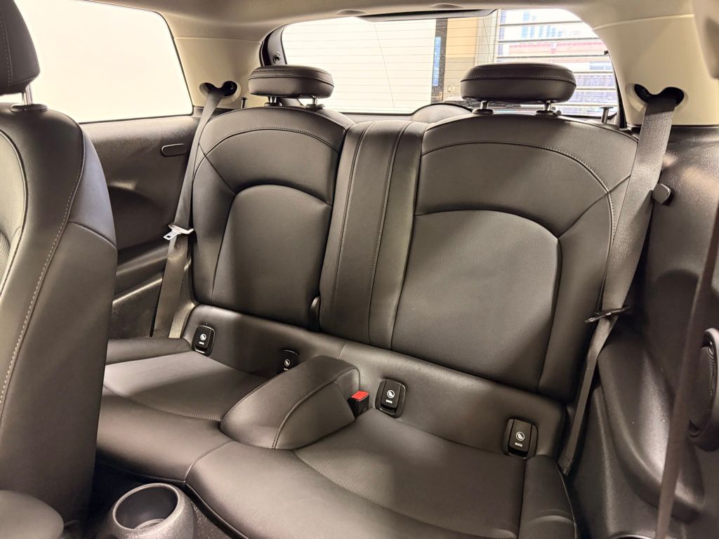 Thumbnail: 2023 MINI Cooper - 20