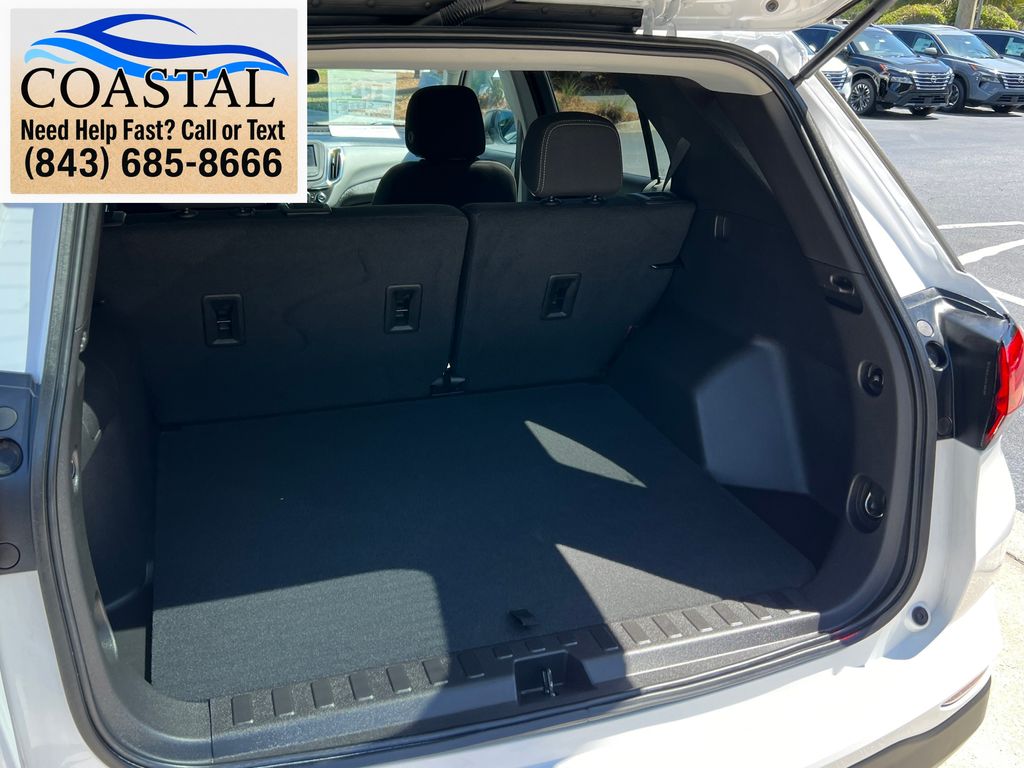 2023 Chevrolet Equinox LS White at Matthews Motors of Wilmington