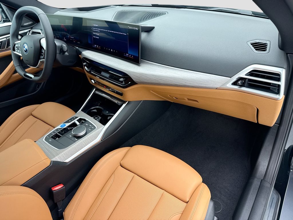 Thumbnail: 2026 BMW i4 - 16