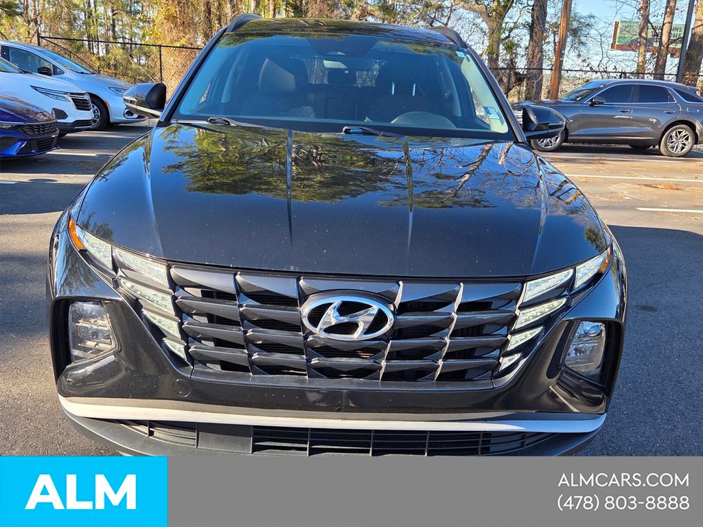 Used 2022 Black Hyundai Blue image 9