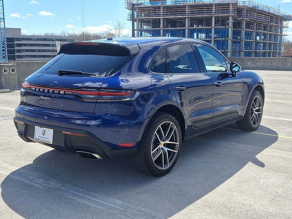 Thumbnail: 2025 Porsche Macan - 8