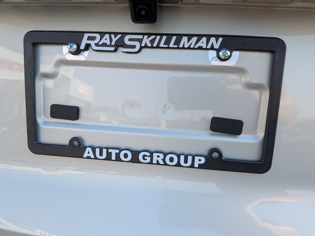 New 2026 White Kia EX image 25