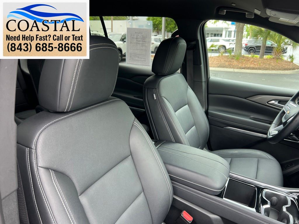 2025 Chevrolet Traverse LT Black at Bob Mills Chevrolet