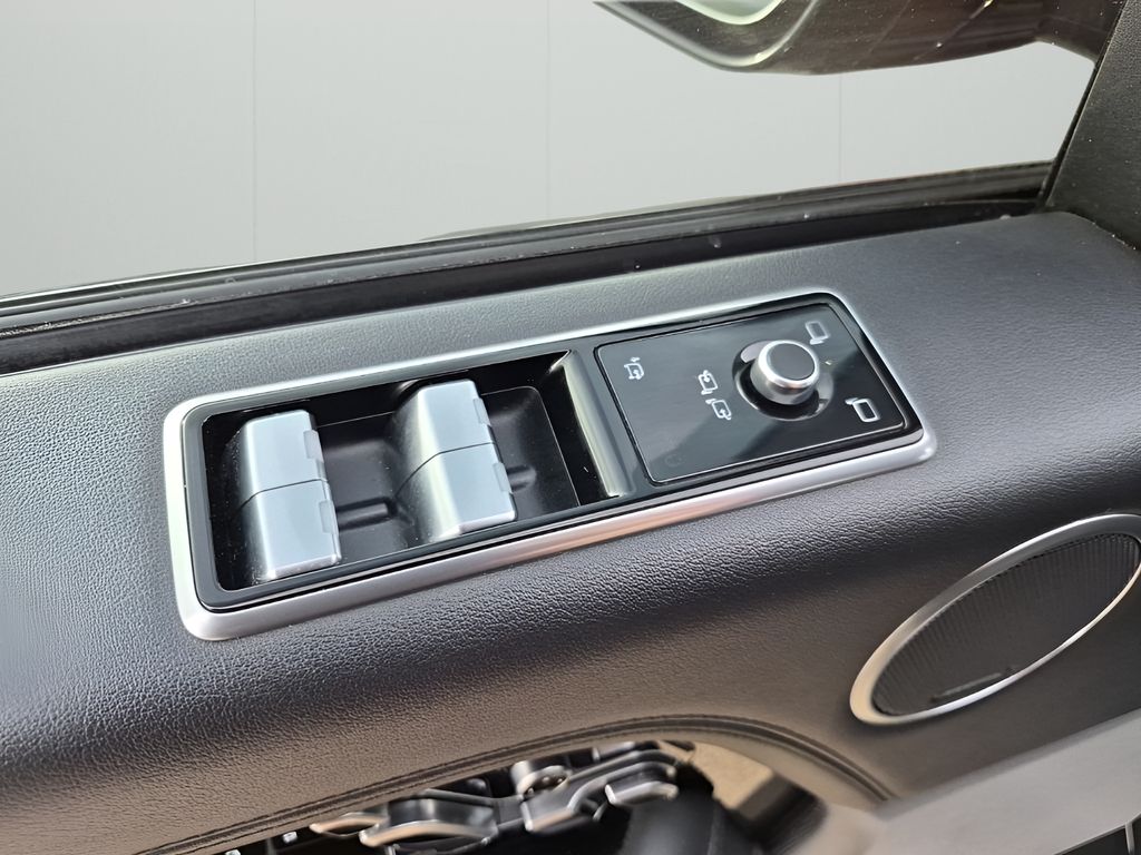 Used Car 2020 Land Rover Range Rover  Hse For Sale Under $35,000 In Austin, Texas