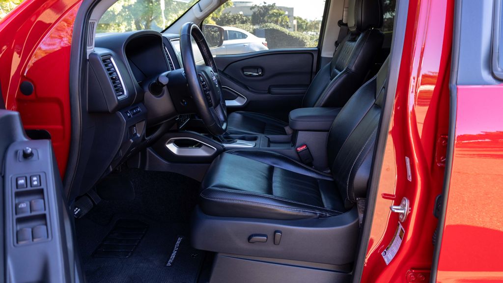 Used 2022 Nissan Frontier SV 4D Crew Cab