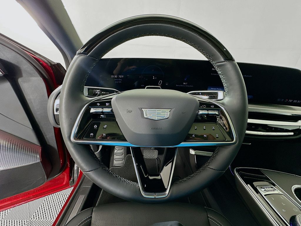 Thumbnail: 2024 Cadillac Lyriq - 11