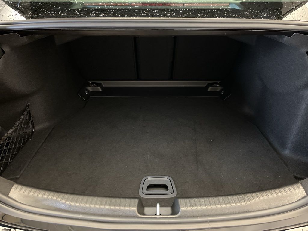 Thumbnail: 2025 Mercedes-Benz C-Class - 27