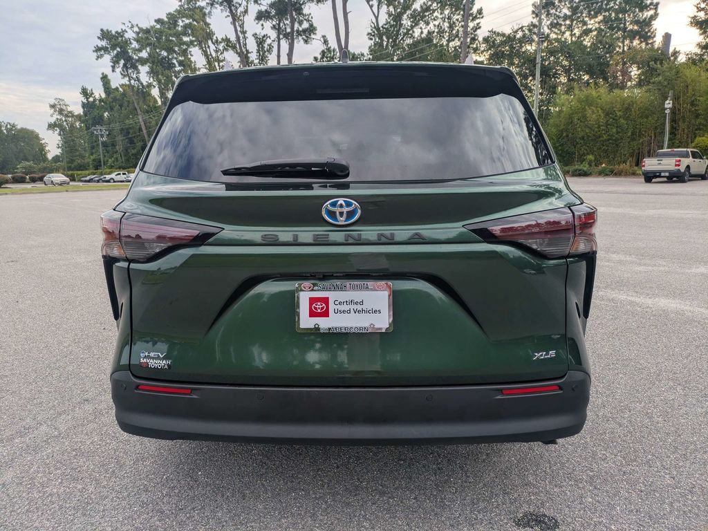 Used 2025 Toyota Sienna Van