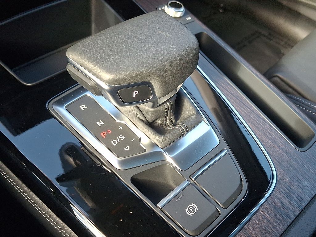 Thumbnail: 2024 Audi Q5 - 15