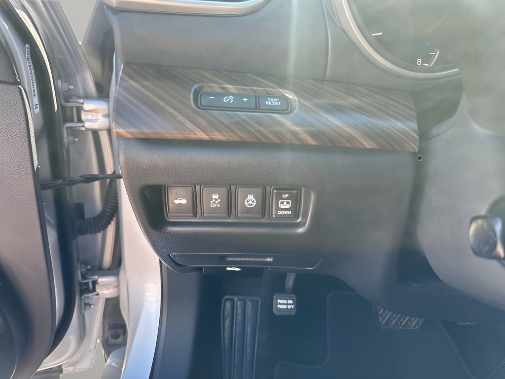 Used Car 2017 Nissan Maxima  Platinum For Sale Under $15,000 In Austin, Texas