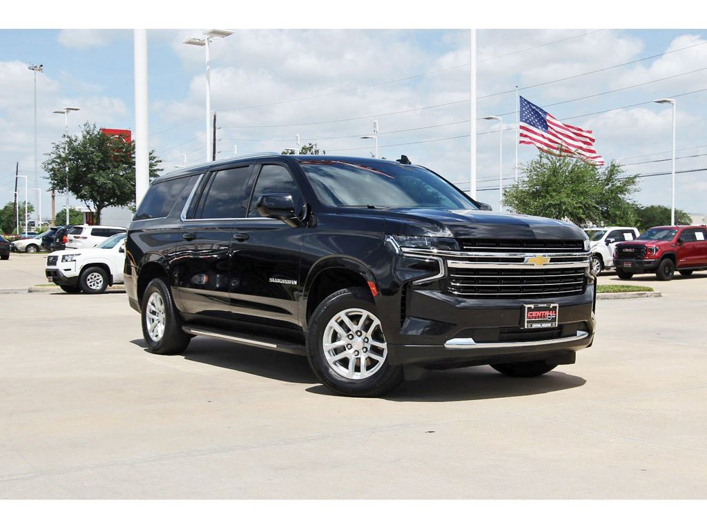 2024 Chevrolet Suburban LT - 0
