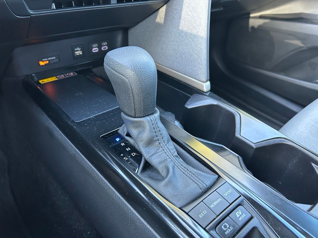 Thumbnail: 2025 Toyota Camry - 28