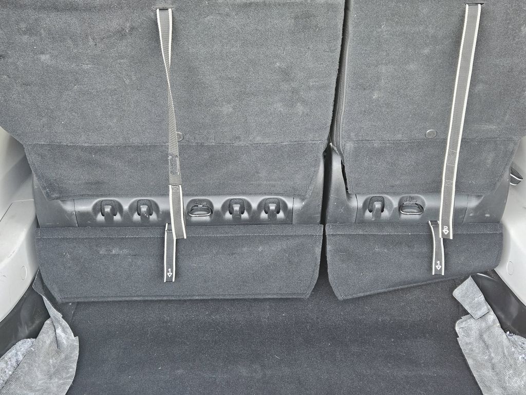 2023 Chrysler Voyager