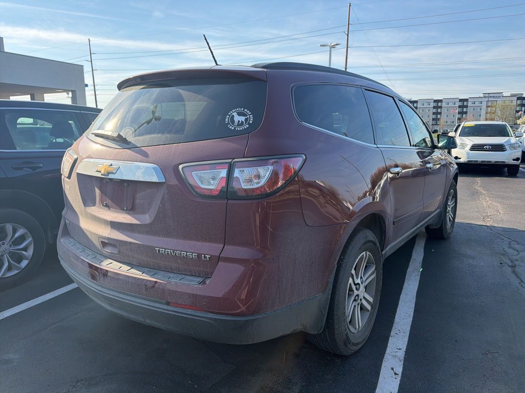 Thumbnail: 2015 Chevrolet Traverse - 3