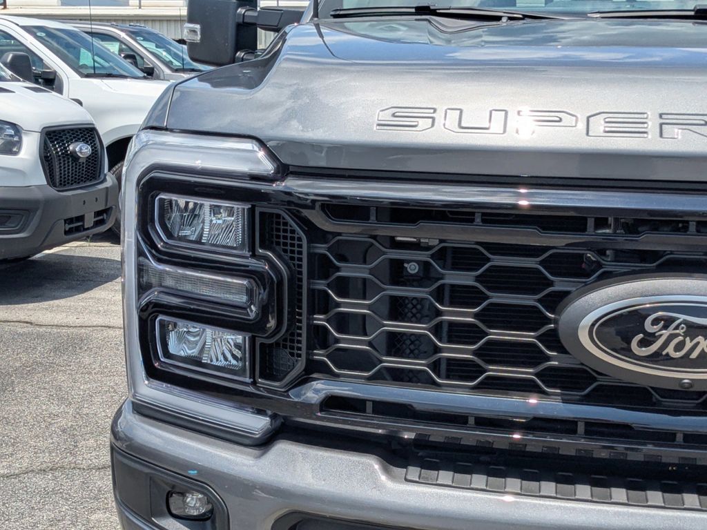 2025 Ford F-250 Super Duty Lariat