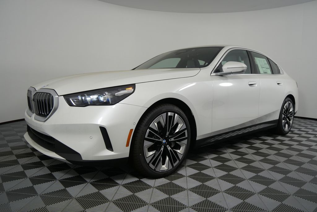 2025 BMW 5 Series 530i 7