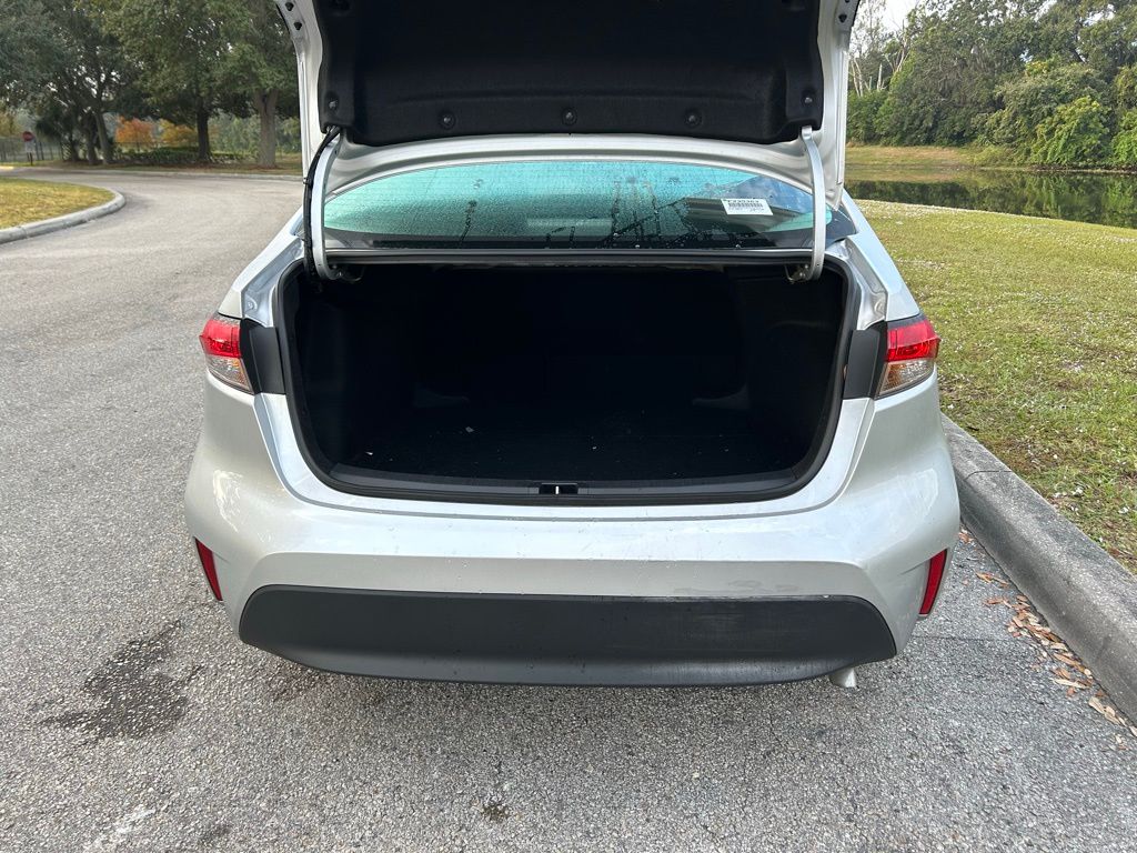 Thumbnail: 2025 Toyota Corolla - 10