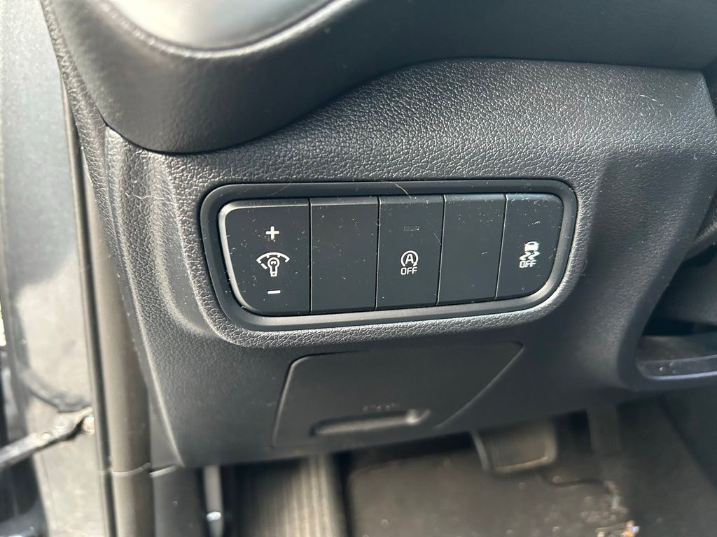 Thumbnail: 2020 Kia Soul - 17