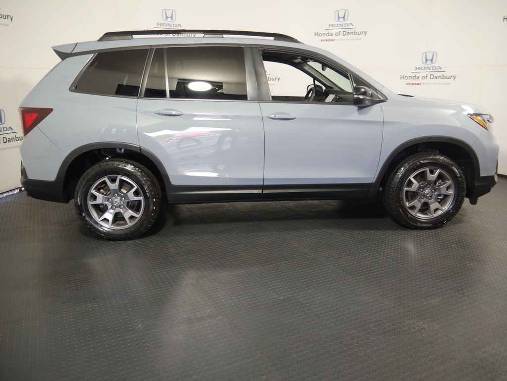 Thumbnail: 2023 Honda Passport - 3