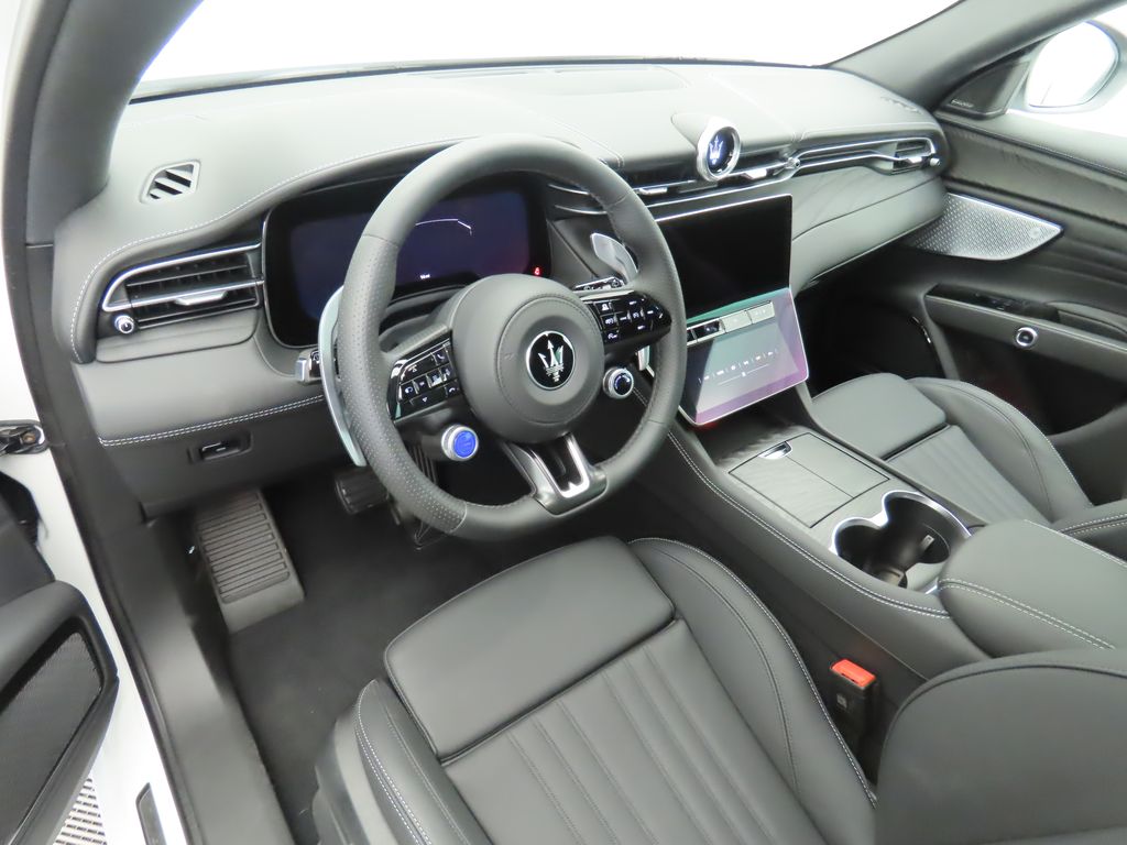 Thumbnail: 2025 Maserati Grecale - 9