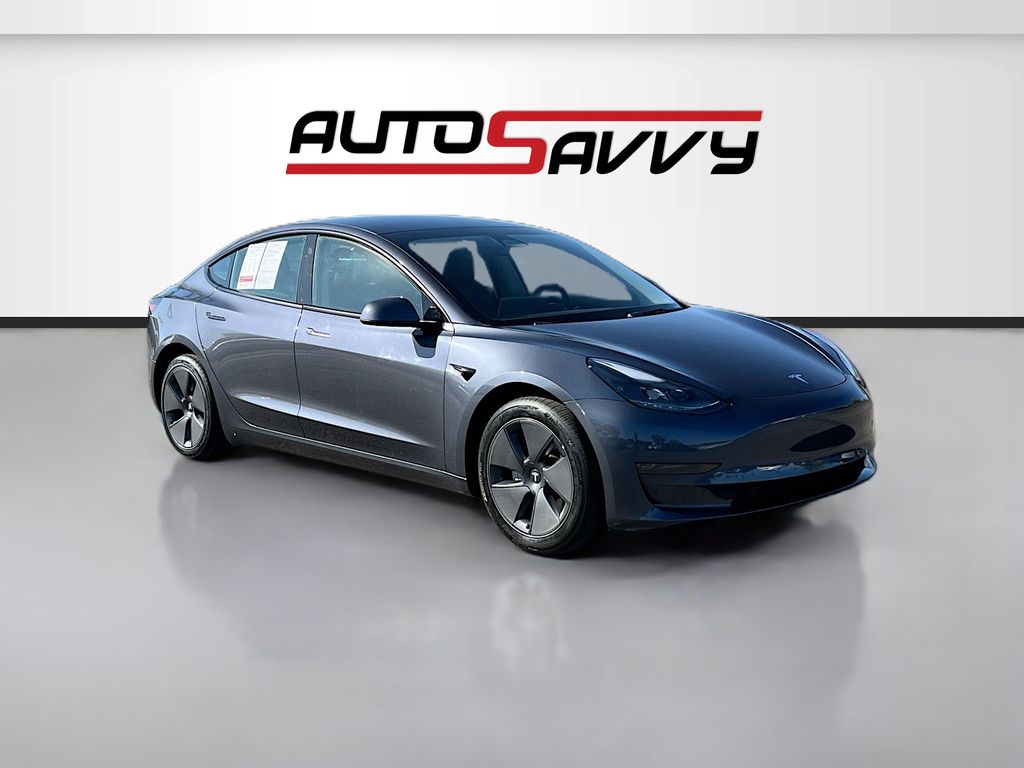 2023 Tesla Model 3 -'s photo