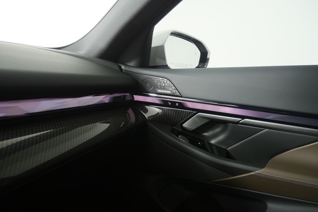 Thumbnail: 2026 BMW i5 - 30