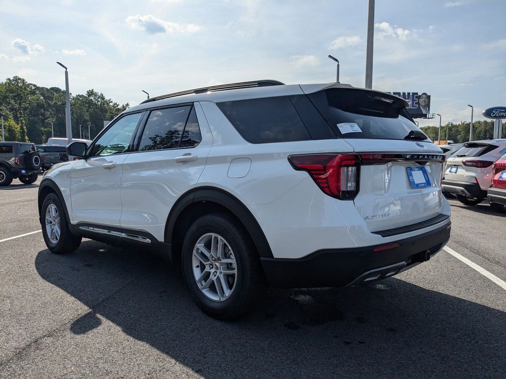 2025 Ford Explorer Active