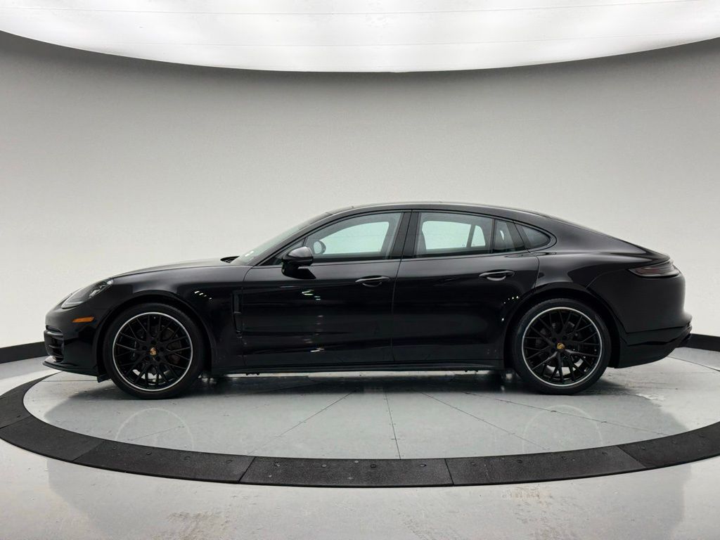 Thumbnail: 2023 Porsche Panamera - 2