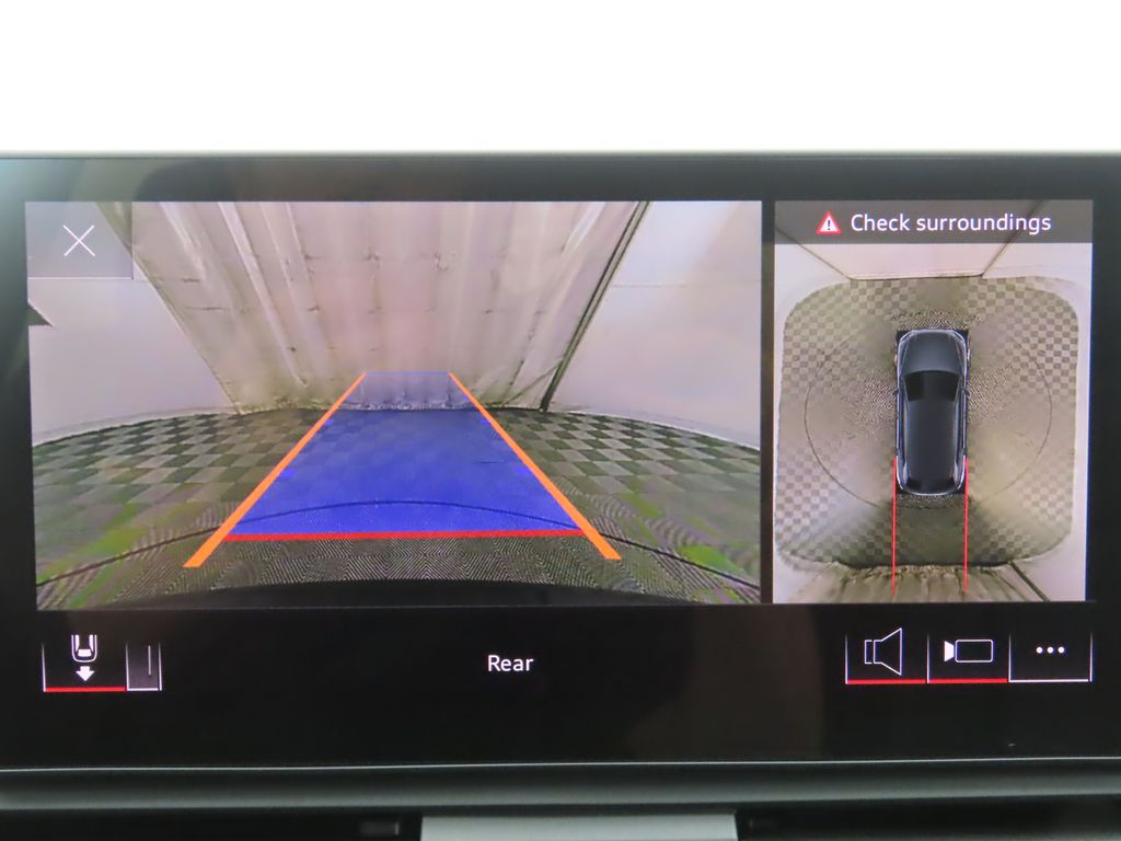 Thumbnail: 2023 Audi Q5 - 15