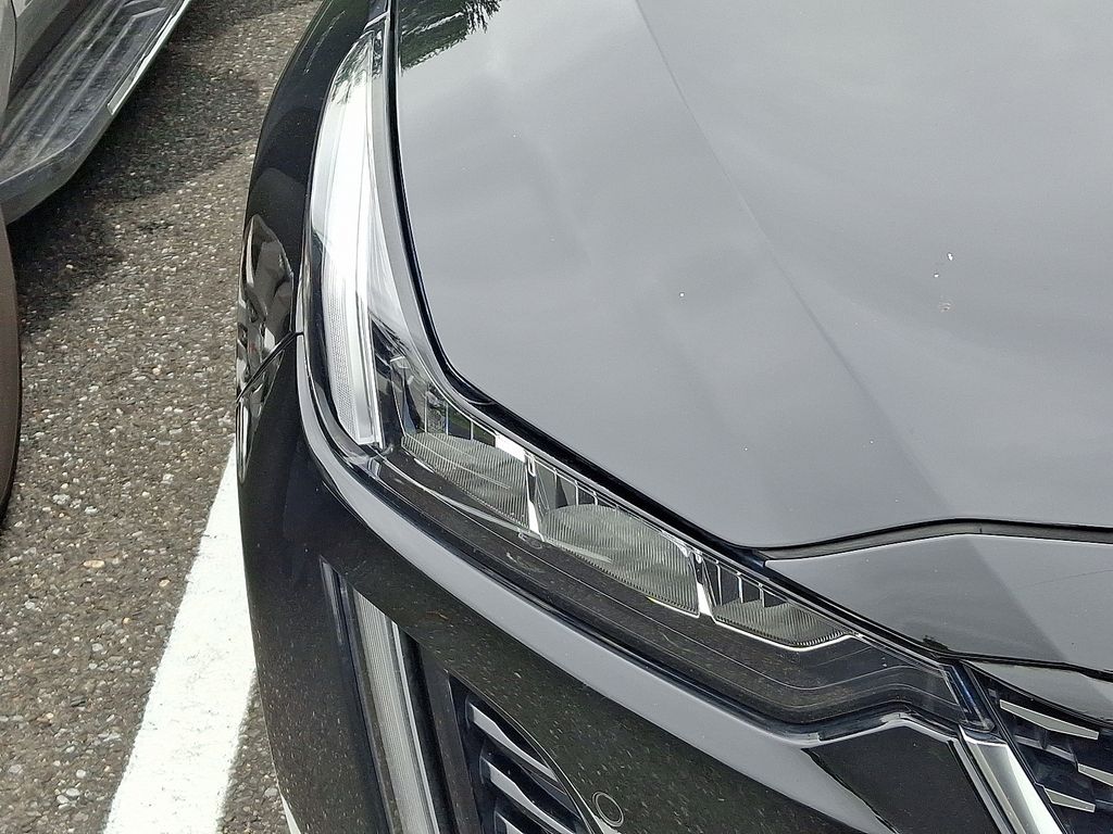 Thumbnail: 2022 Cadillac CT5 - 4