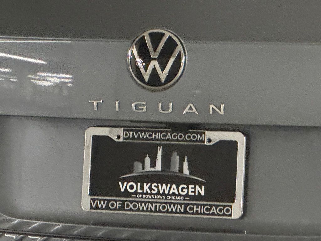 2022 Volkswagen Tiguan 2.0T SE 34