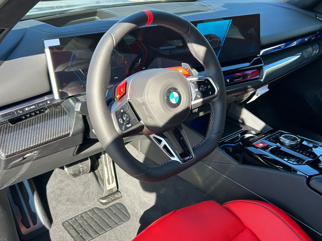 Thumbnail: 2026 BMW M5 - 13