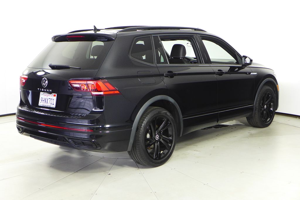 Thumbnail: 2023 Volkswagen Tiguan - 7