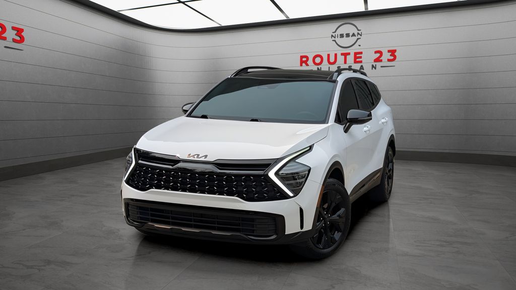 Glacial White Pearl 2025 Kia Sportage SUV / Crossover All-Wheel Drive 8-Speed Automatic