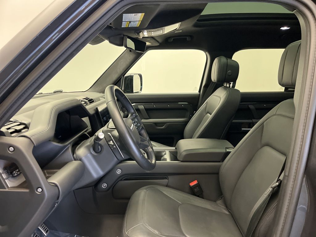 Thumbnail: 2025 Land Rover Defender - 12