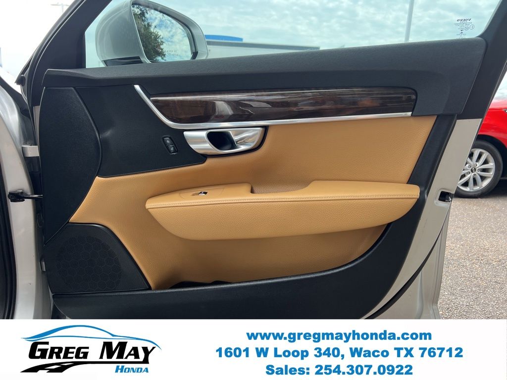 2018 Volvo S90 T5 Momentum - 10