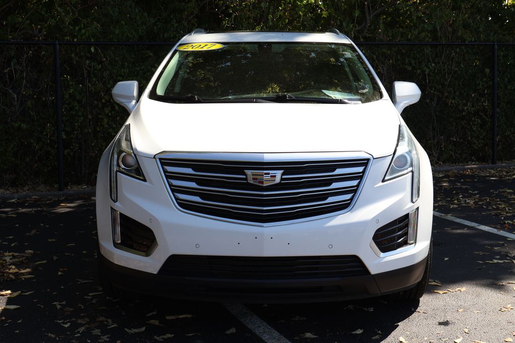 Thumbnail: 2017 Cadillac XT5 - 2