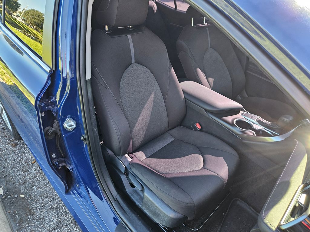 Thumbnail: 2023 Toyota Camry - 15