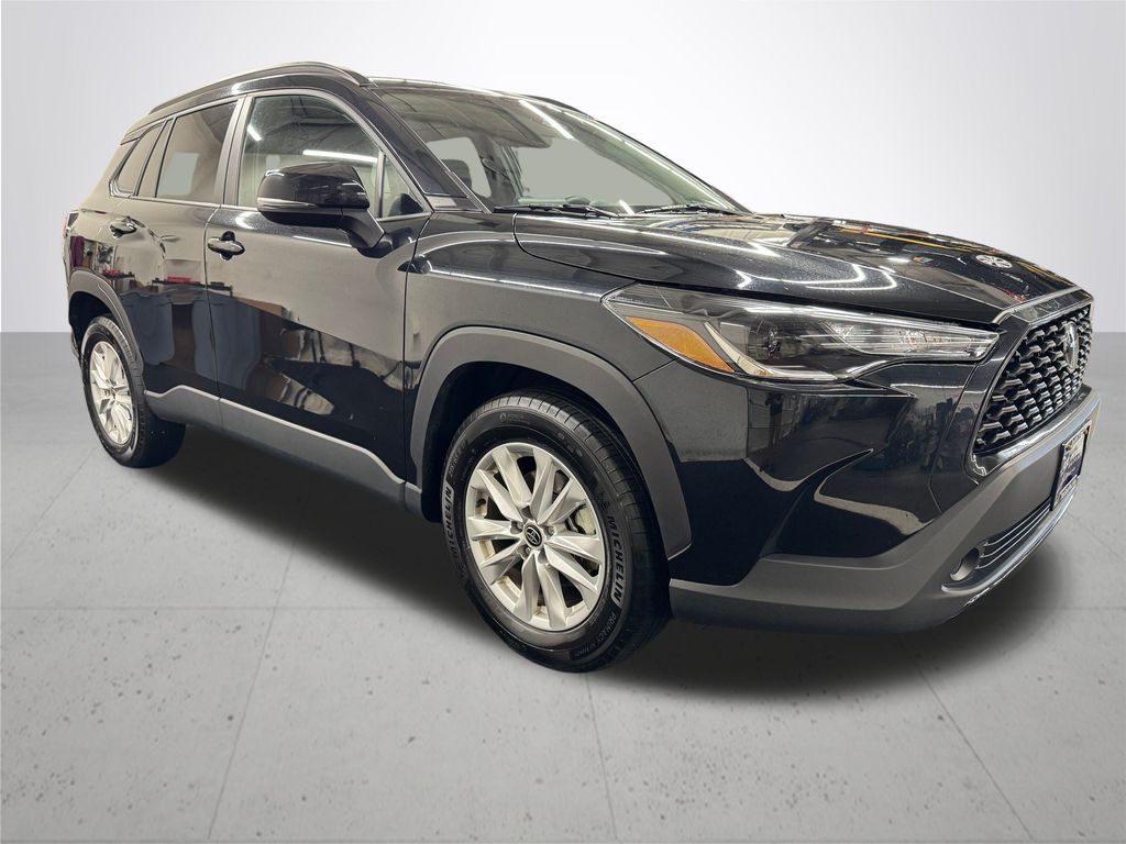 2024 Toyota Corolla Cross LE