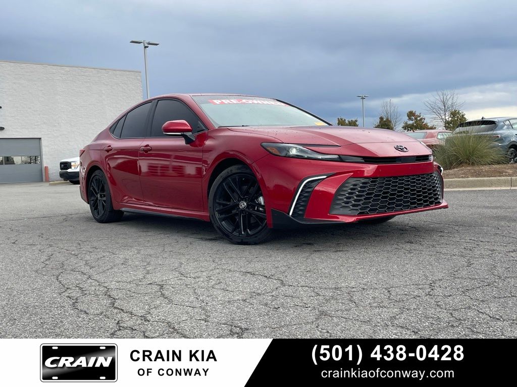 2025 Toyota Camry SE FWD