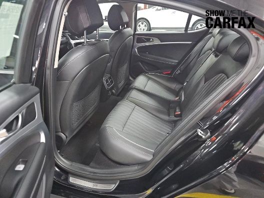 2021 Genesis G70 2.0T RWD