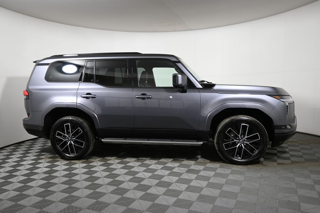 Thumbnail: 2025 Lexus GX - 8