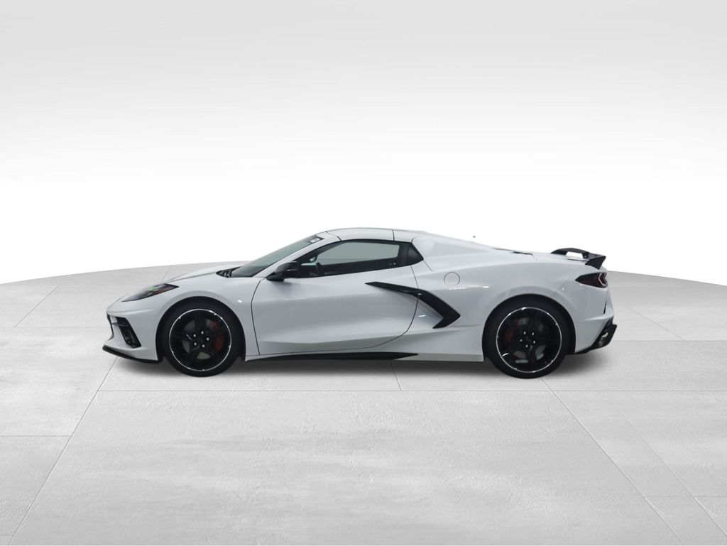 2022 Chevrolet Corvette Stingray 2