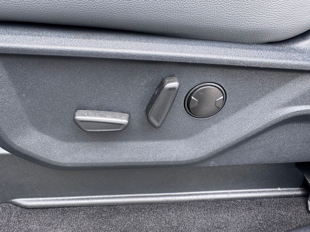 FordF-150 Lightning21