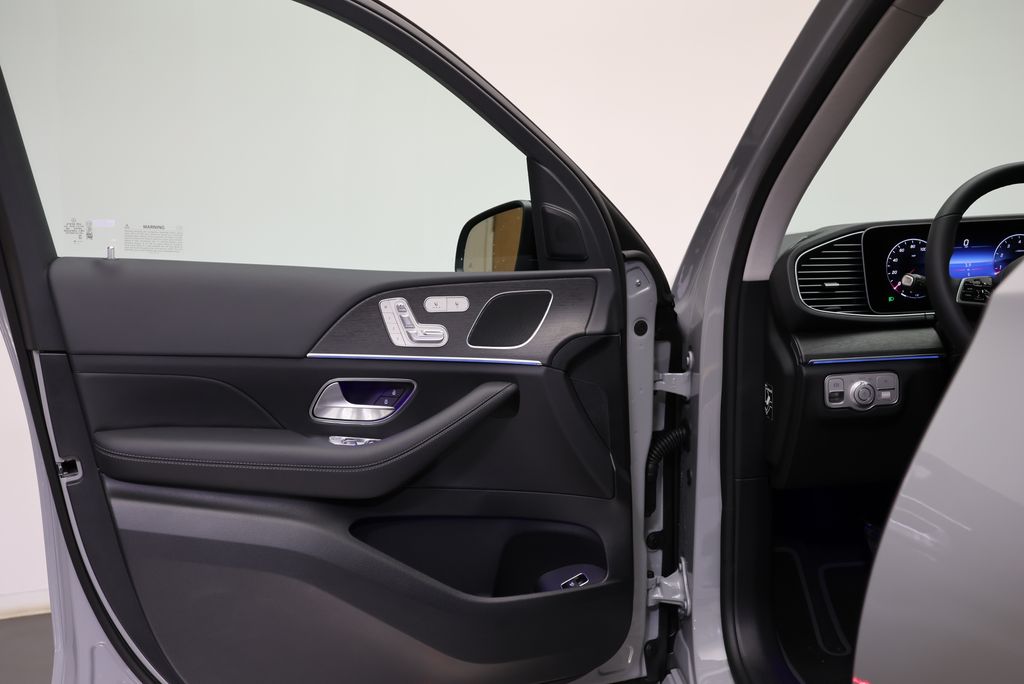 Thumbnail: 2026 Mercedes-Benz GLE - 31